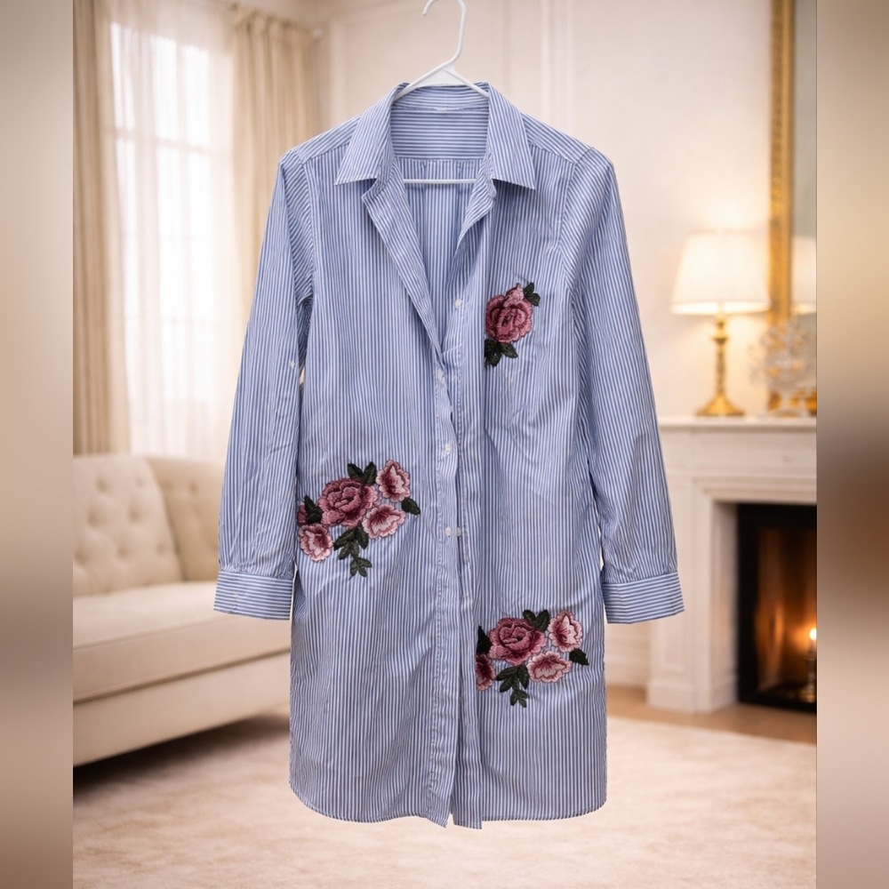 NWOT Stylehouse XL Floral Embroidered Blue Striped Button Down Shirt